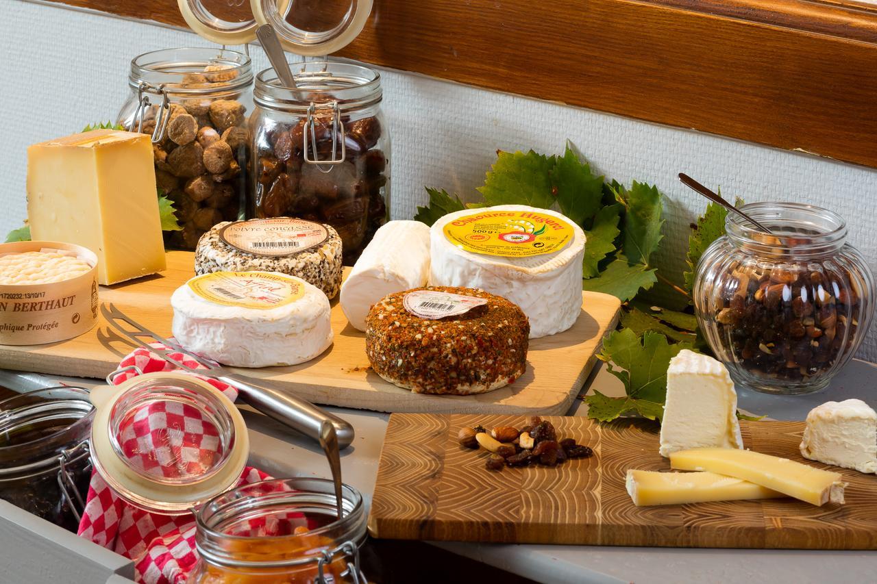 Logis Hostellerie La Chaumiere Arsonval Екстериор снимка